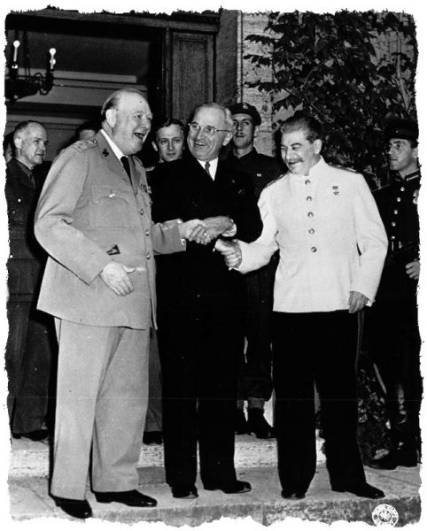 Война: 70 фотомгновений. Пир победителей
