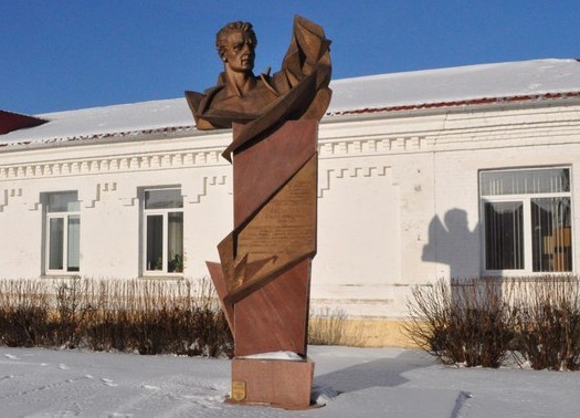 В эти дни в далеком 1943-м. Героями не рождаются