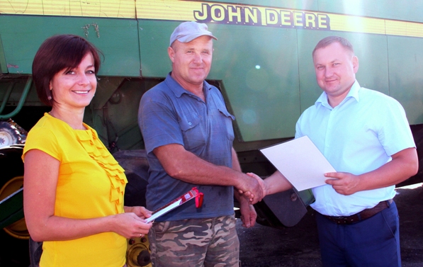 Жыхар Асіповіччыны Алег Малевіч намалаціў больш за тысячу тон збожжа