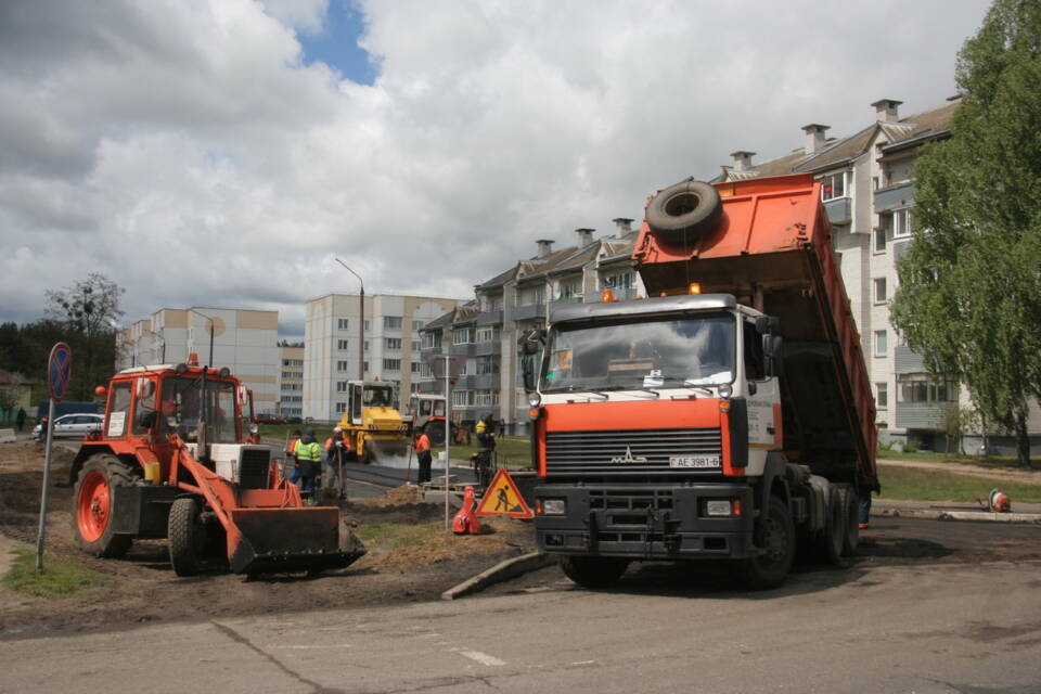 На улицах города Осиповичи работа кипит