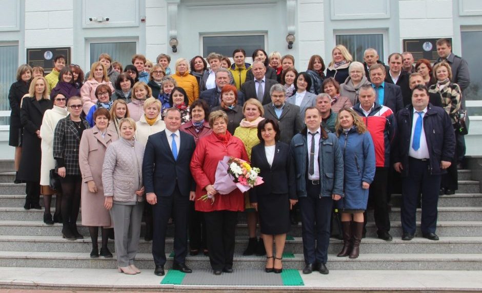 На днях ушла в отставку начальник отдела по образованию Наталья Шевченко