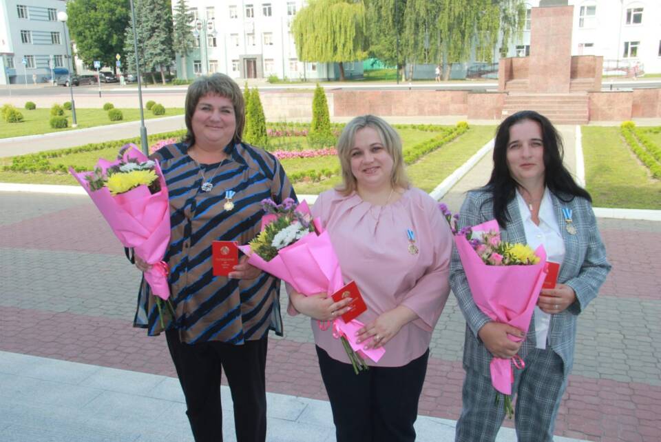 ВІНШУЕМ!