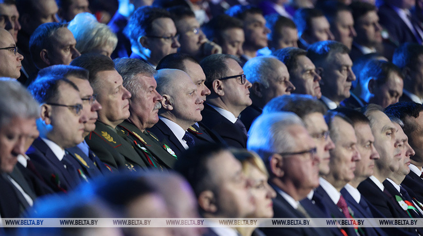Лукашенко о необходимости выработать единые критерии к определению “деревни будущего”
