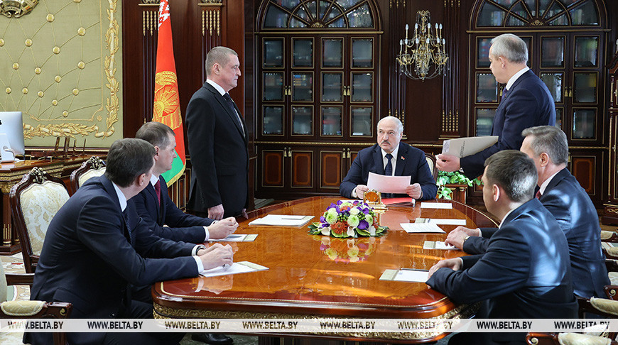 Новый вице-премьер, директора предприятий и дипломаты. Лукашенко рассмотрел кадровые вопросы