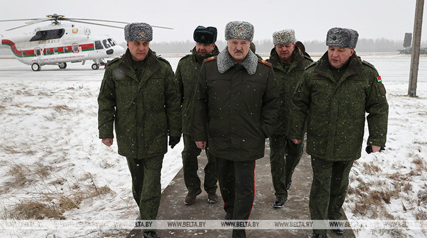 Новый полк и жилье для военных. Как приезд Лукашенко в Лунинец стал вехой в развитии Вооруженных Сил