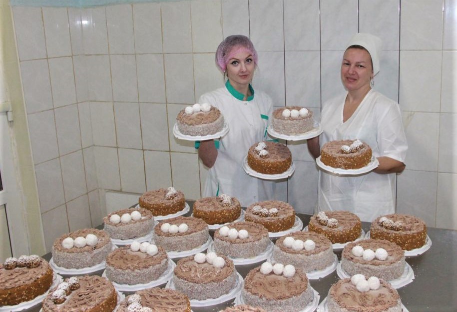 Да Дня жанчын на ААТ “Асіповіцкі хлебазавод” будзе выраблена дзве тысячы тортаў