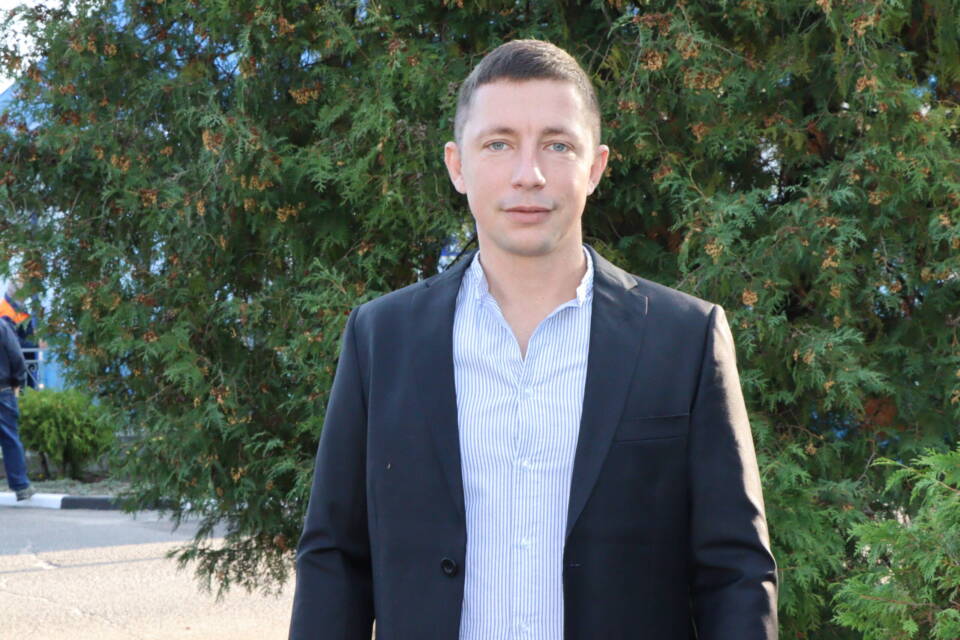 Твае людзі, лес!