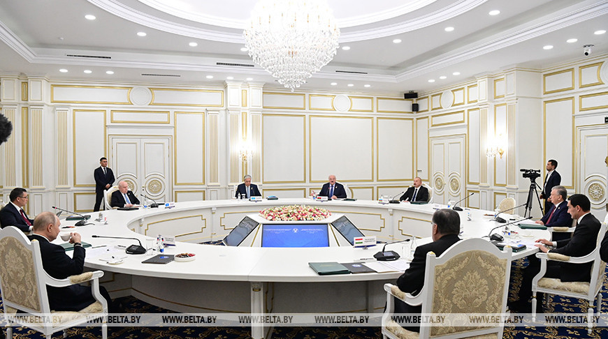 Лукашенко рассказал, кто может быть гарантом устойчивого и безопасного развития стран СНГ