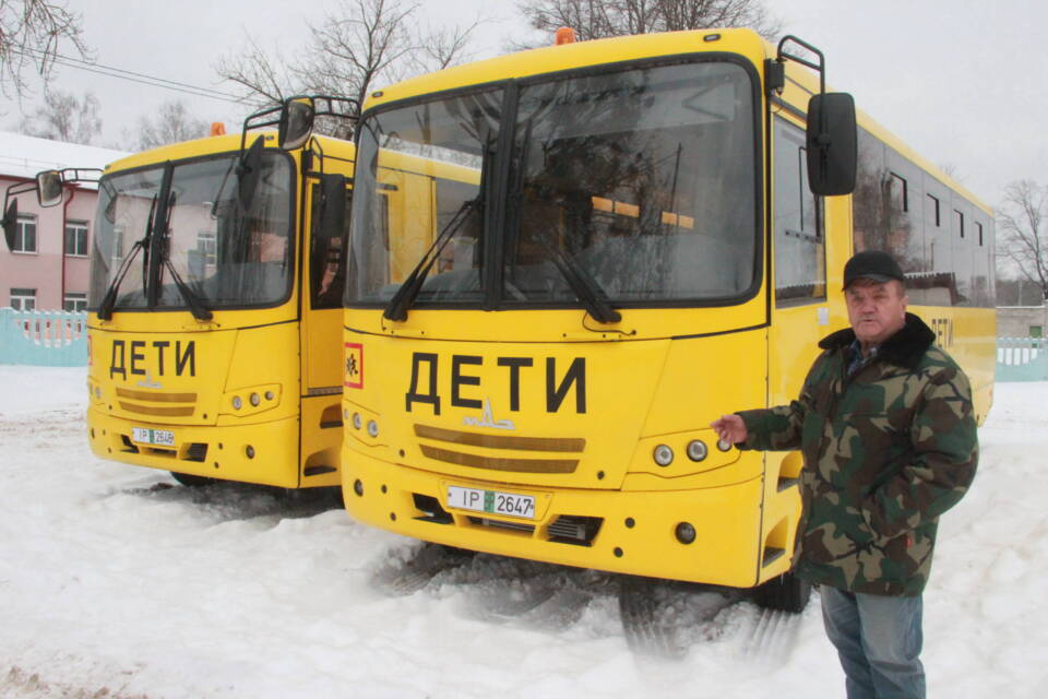На Осиповщине два новых школьных автобуса