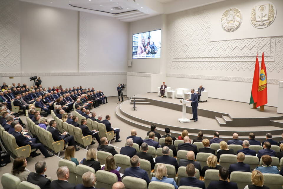 Анатолий Исаченко: “Новое время требует новых подходов и конкретных решений”. Стенограмма выступления председателя Могилёвского облисполкома на встрече с активом области 10 января