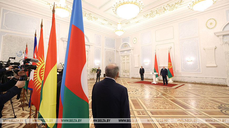 Лукашенко: Беларусь является приверженцем неделимой безопасности и выступает за более справедливый миропорядок
