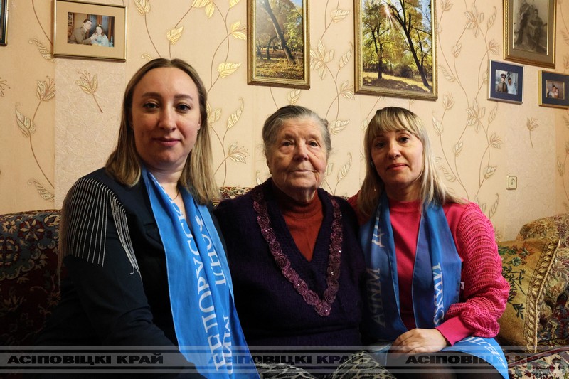 В Осиповичах представители РО ОО “Белорусский фонд мира” навестили мать погибшего воина-афганца Виктора Габрийчука