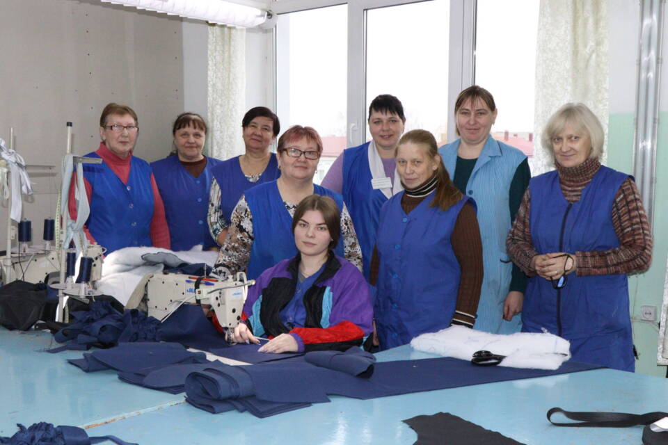 Звязаныя адной ніткай