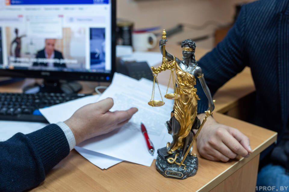 Получить бесплатную консультацию юриста можно во всех регионах страны
