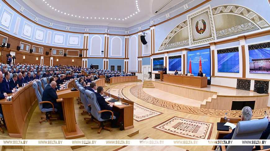 Лукашенко требует разобраться в вопросе эффективности господдержки на селе
