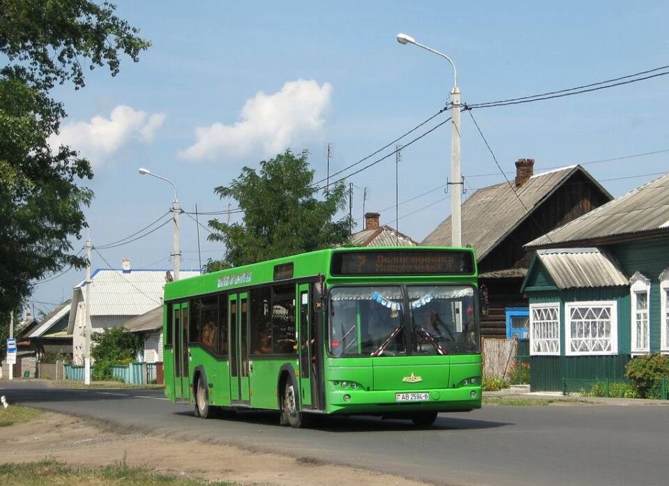 16 городских маршрутов общей протяженностью 104,8 километра обслуживает автопарк № 19
