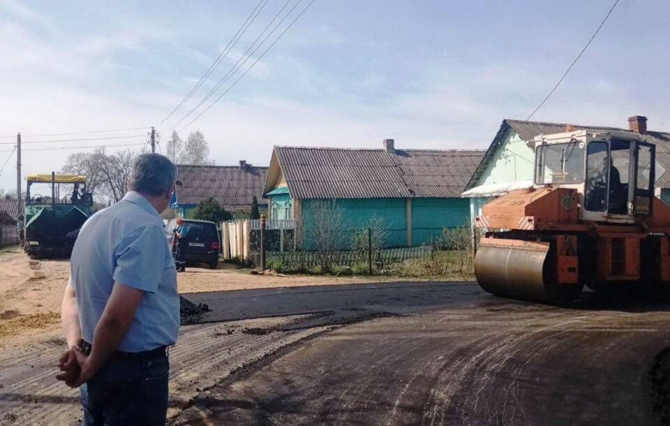 Ремонт дорог находится на постоянном контроле у председателя райисполкома Константина Жигуцкого