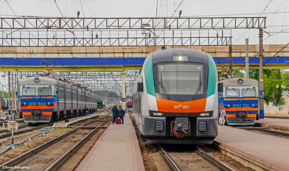 БЖД временно изменит график движения отдельных поездов на участке Могилев-Осиповичи