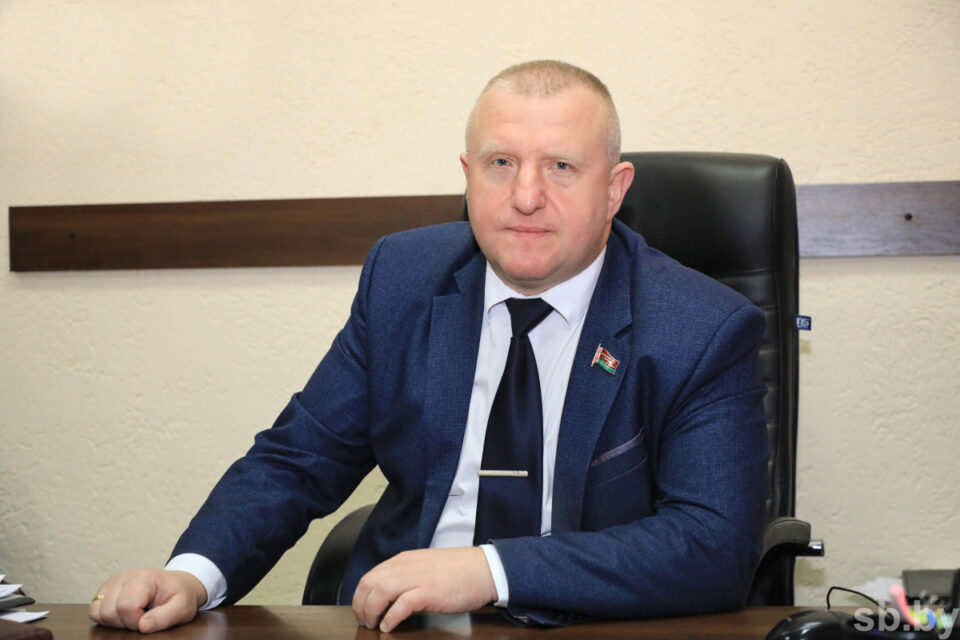 11 июня депутат Палаты представителей Национального собрания Республики Беларусь, Дьяченко Олег Викторович проведет прямую телефонную линию и личный прием граждан