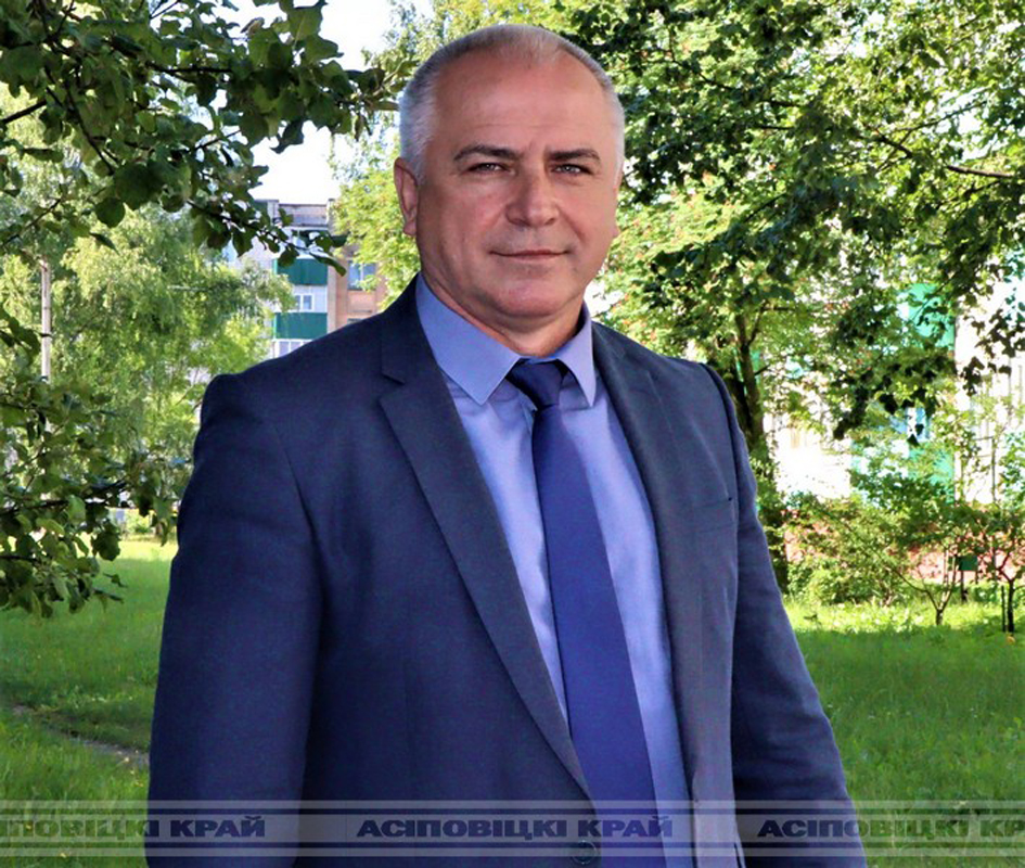 Сельским населенным пунктам от прошедшей неделю назад стихии досталось гораздо меньше, чем городу, — рассказал председатель районного Совета депутатов Владимир Рыжанков