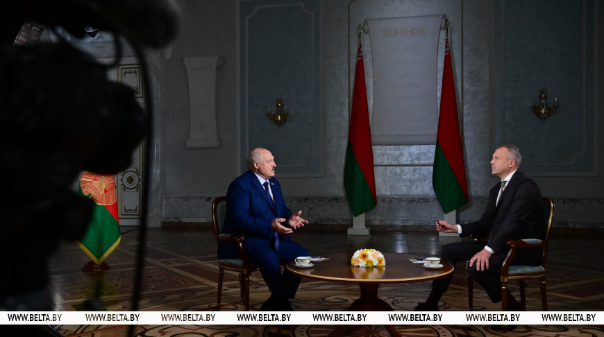 “Пускай все подохнут”. Лукашенко о разговорах тех, кто не хочет мира в Украине