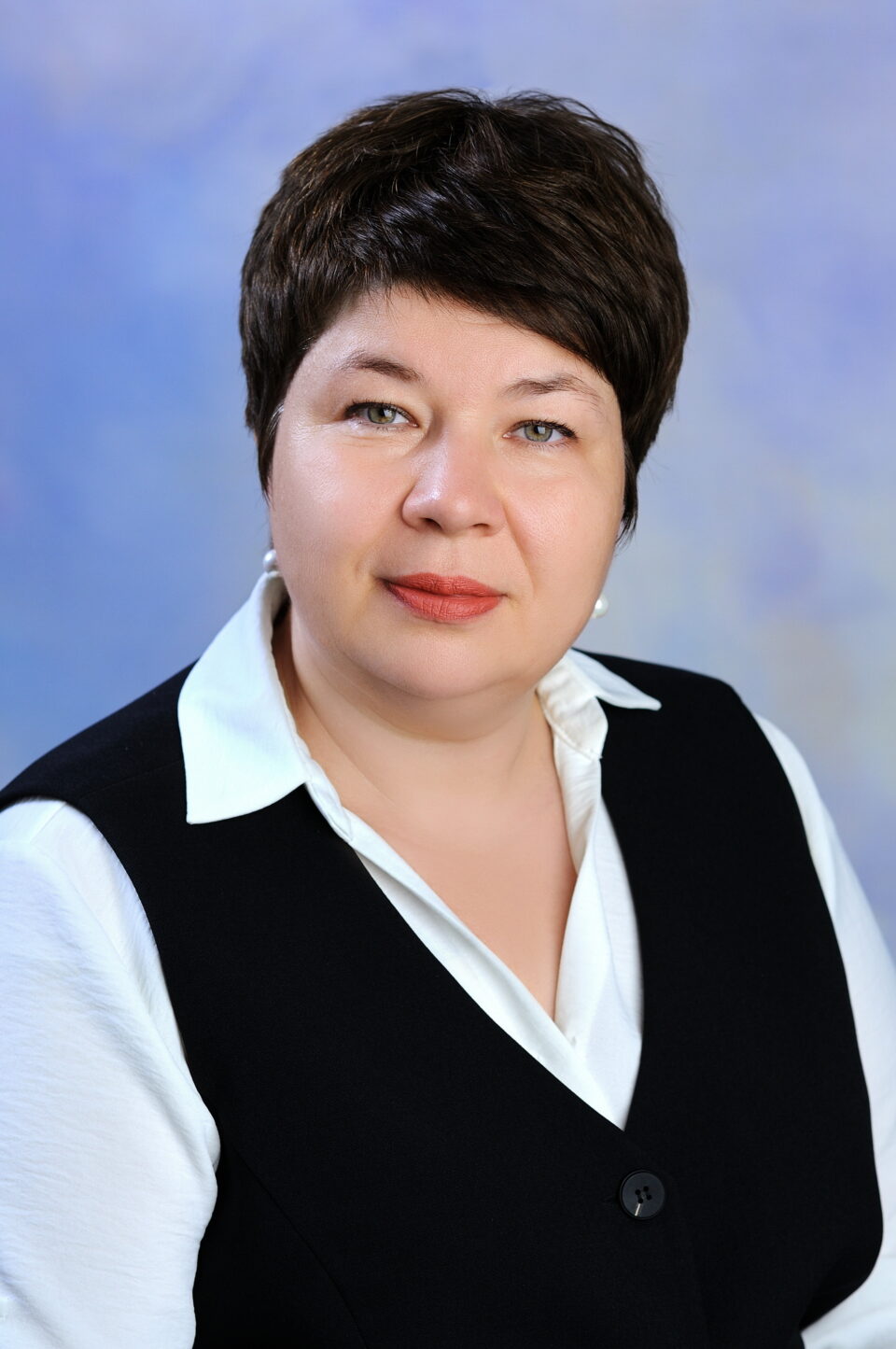 Знаёмцеся: дырэктар ДУА “Сярэдняя школа № 5 г. Асіповічы” Вікторыя Ліхачова