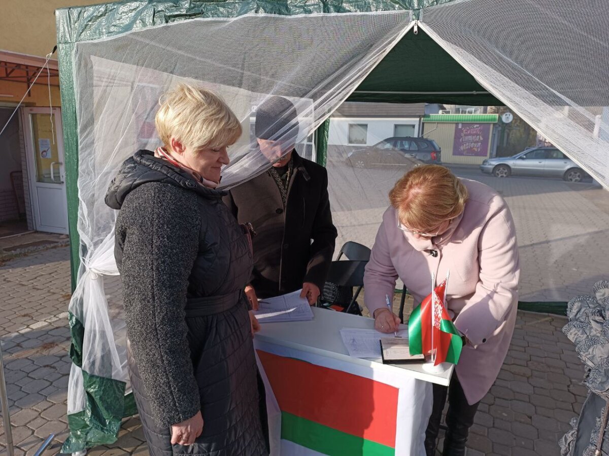 В Осиповичах начался сбор подписей в поддержку выдвижения кандидатов в Президенты