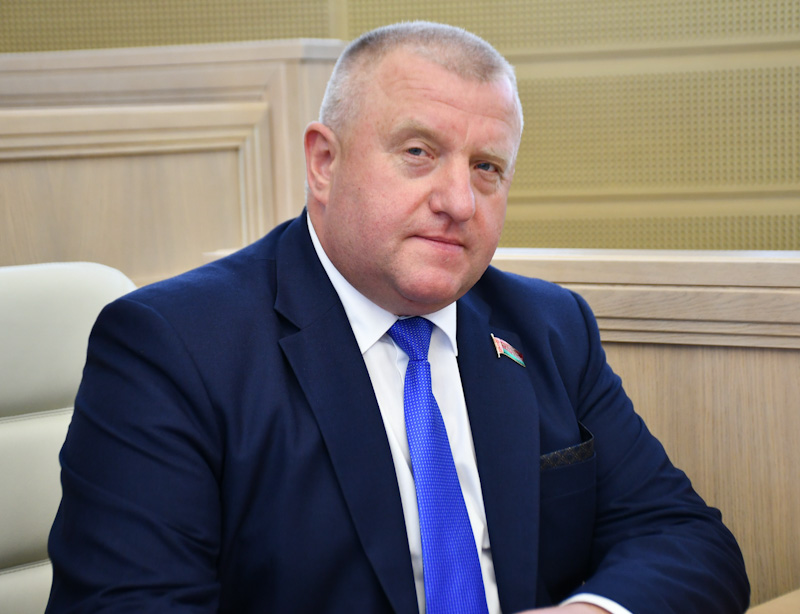 Олег Дьяченко проведет «прямую телефонную линию» и личный приём граждан в Осиповичах