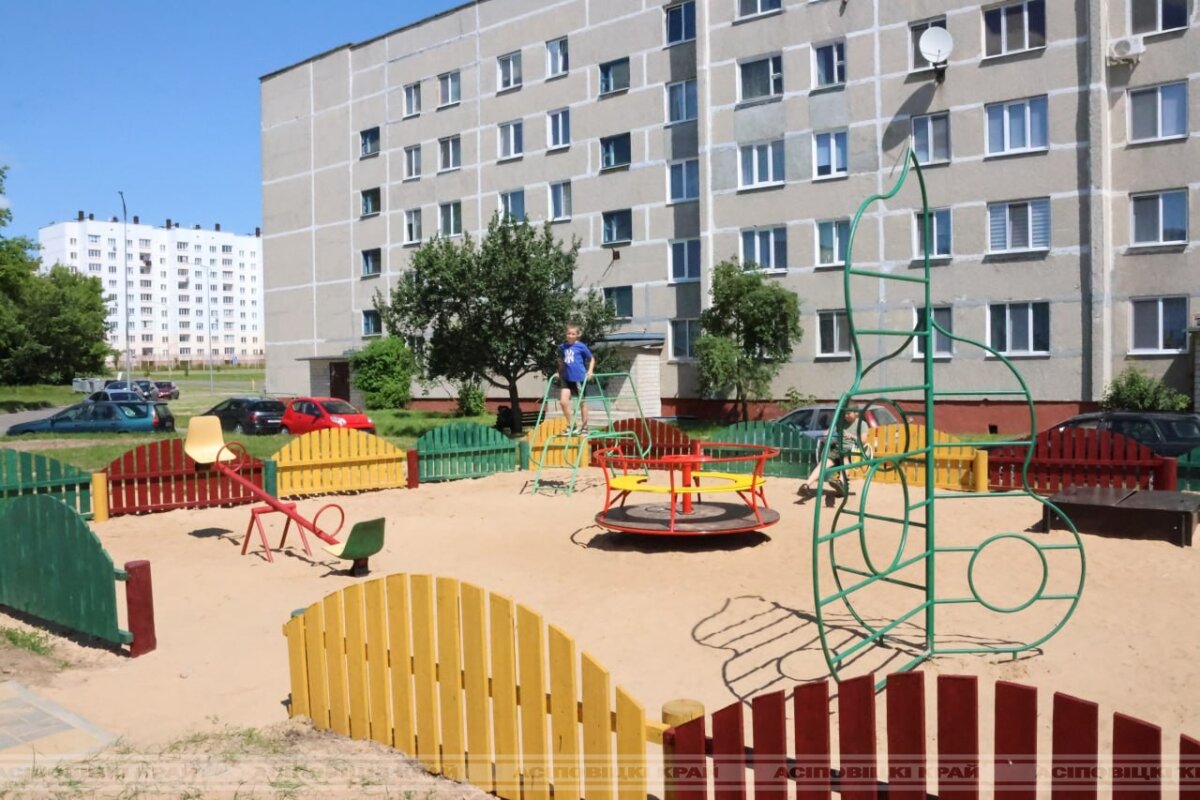 У год добраўпарадкавання ў Асіповіцкім раёне запланаваны комплексны рамонт і рэканструкцыя 17 дваравых тэрыторый шматкватэрных жылых дамоў