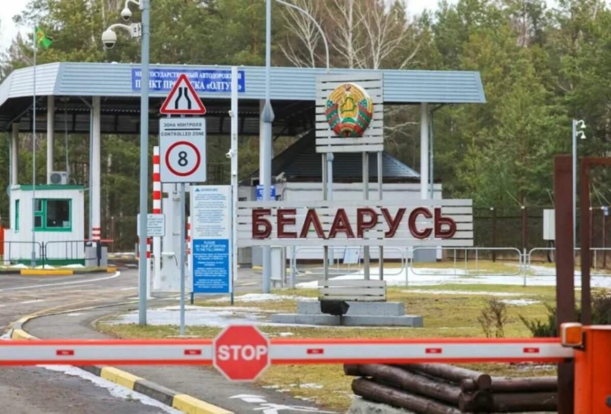 На границе тучи ходят хмуро…