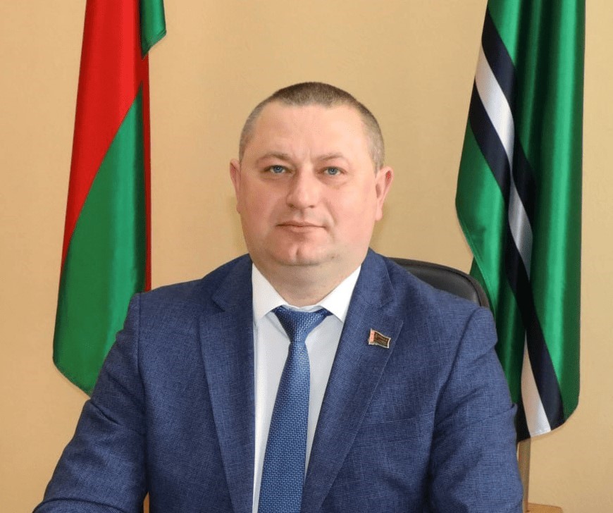 Ради сильной страны. Корреспондент “АК” побеседовала о работе районного отделения политической партии “Белая Русь” с его председателем Юрием Даненковым