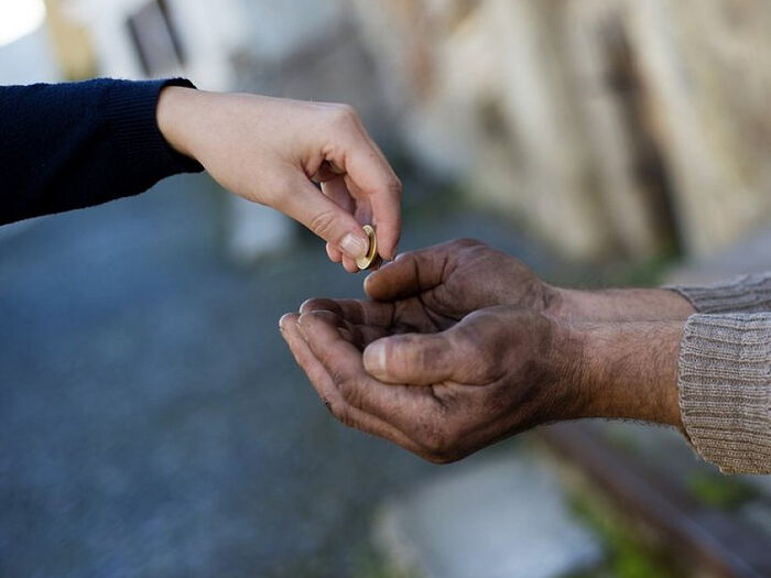 Феномен милостыни: мнения осиповчан, которые заставят вас задуматься