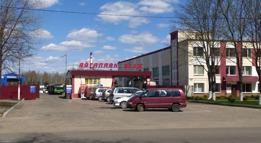 72 человека трудятся сегодня в автопарке № 19