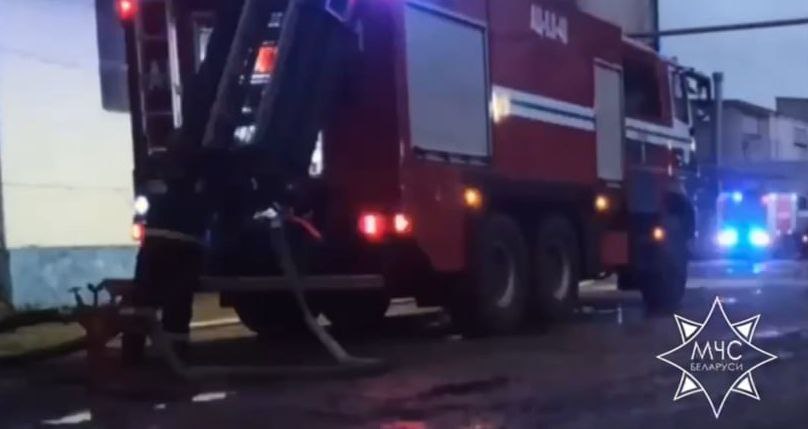 Спасатели ликвидировали пожар на элеваторе в Осиповичах