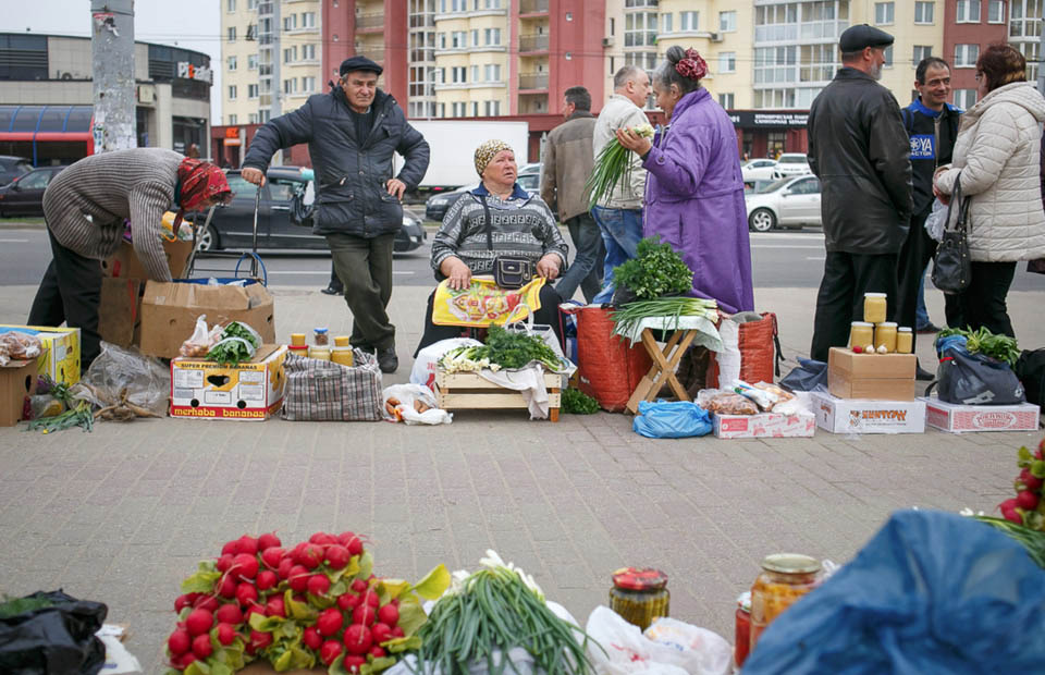Белорусы, продающие продукцию с огорода, будут по-новому платить налоги