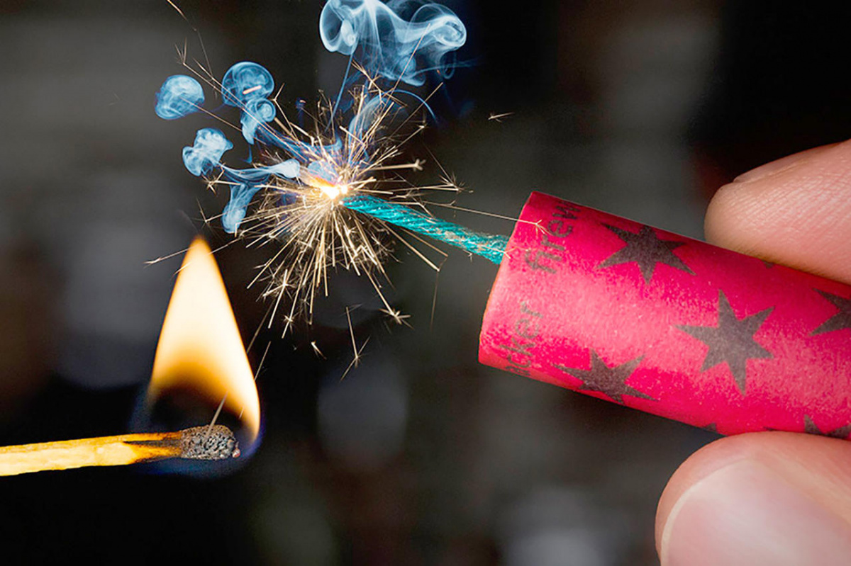 Может ли взрыв петарды причинить человеку серьезные травмы? Комментарий эксперта