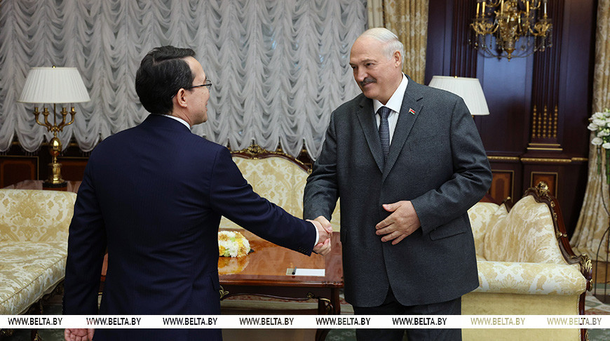 Лукашенко видит потенциал для увеличения вдвое товарооборота с Казахстаном 