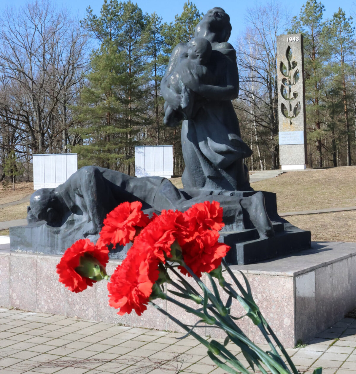 Брицаловичи: трагедия сожженной деревни