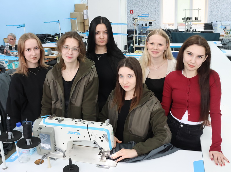 Один из самых молодых коллективов трудится на ЧТУП «Кронакс»