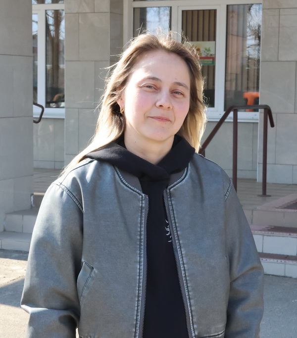 Рядом с крылом