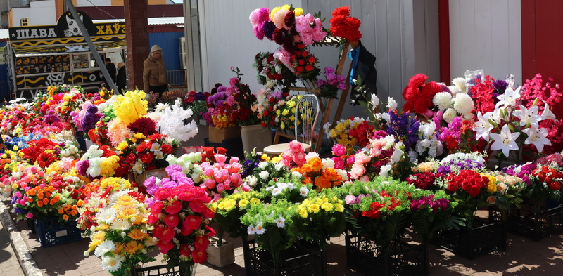 И о людях, и о земле для людей