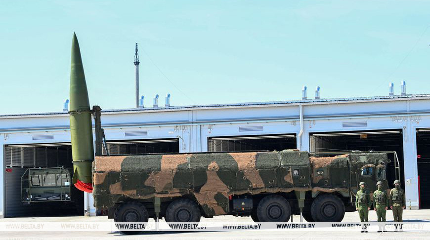 Военная тематика в центре внимания. Лукашенко приехал к ракетчикам в Осиповичский район