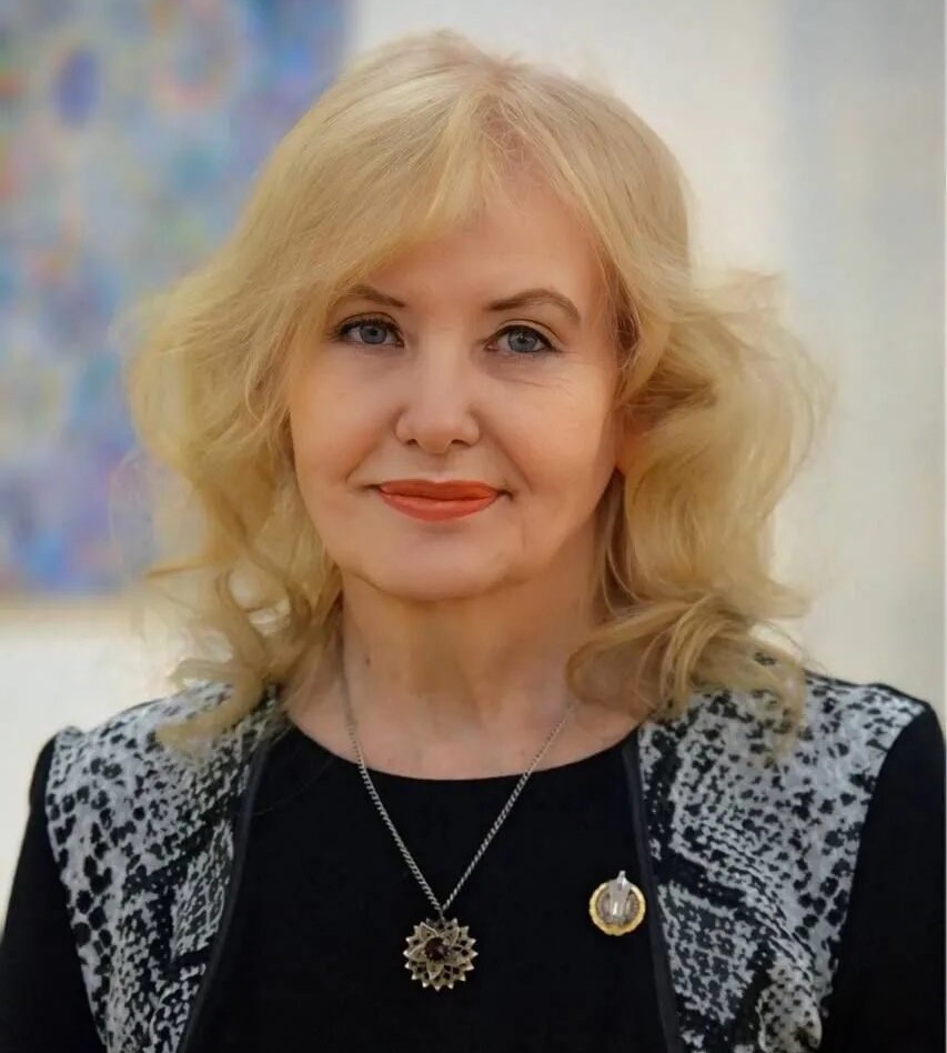 Бібліяграфія асіповіцкай паэтэсы, члена Саюза пісьменнікаў Беларусі Лёлі Багдановіч папоўнілася яшчэ двума выданнямі