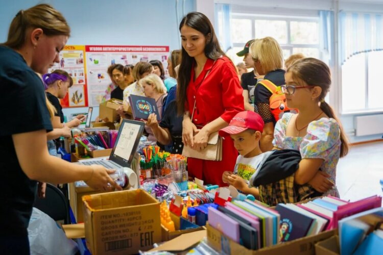 Помощь к школе: кто может получить выплаты, сколько и куда обращаться