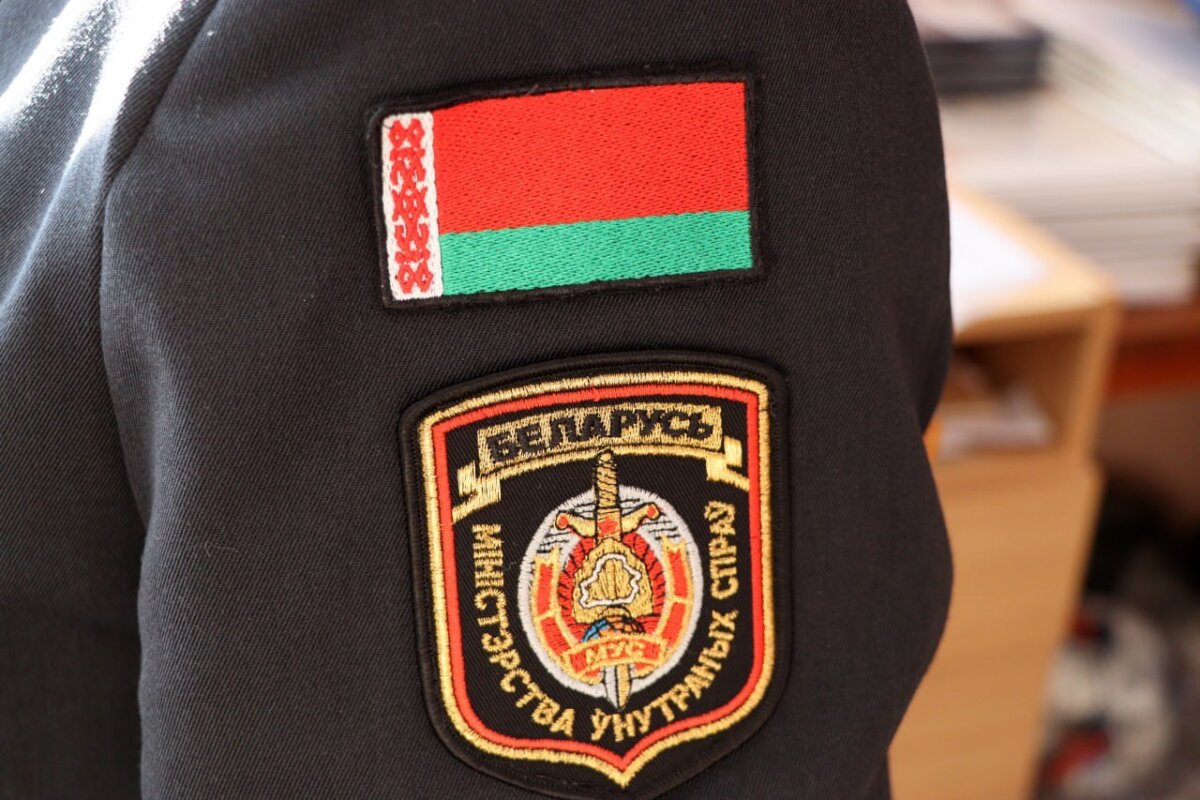 Куда обращаться, если сосед разбил окно и отказывается возмещать ущерб