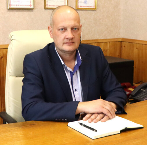 Знаёмцеся : дырэктар Асіповіцкага філіяла Аўтапарк № 19 ААТ “Магілёўаблаўтатранс” Мікалай Кавалёў