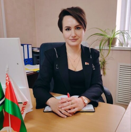 Знакомьтесь: начальник отдела организационно-кадровой работы райисполкома Наталья Ващенко